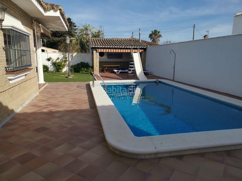 Foto b8633344-1e32-4c7e-a780-de4d4df4d205. Chalet with heating parking pool in Las Lagunas - Campano Chiclana de la Frontera