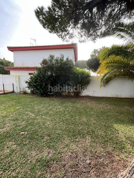 Foto 04f1f118-d3aa-4c0a-8fbf-def0e970d0c2. Chalet  urbano con piscina en Sancti Pietri Chiclana de la Frontera