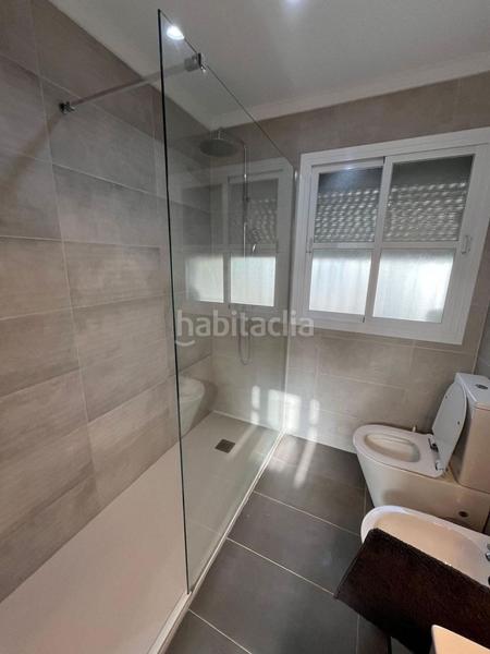 Foto 5a6e485d-c7fb-40d9-9c05-a9d61155bcc5. Chalet  urbano con piscina en Sancti Pietri Chiclana de la Frontera