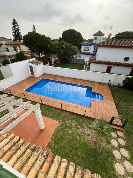 Foto 8af54f3e-4cb1-44d2-b13d-22d294615cfa. Chalet  urbano con piscina en Sancti Pietri Chiclana de la Frontera