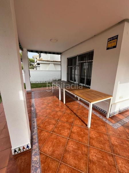 Foto d0429dcf-21d6-4fa9-8a8d-59f4f6c322c3. Chalet  urbano con piscina en Sancti Pietri Chiclana de la Frontera