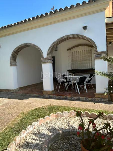 Foto 1cb8fd3f-b34a-490f-ba62-0f85430ec0a7. Xalet amb calefacció aparcament piscina a Los Gallos Chiclana de la Frontera