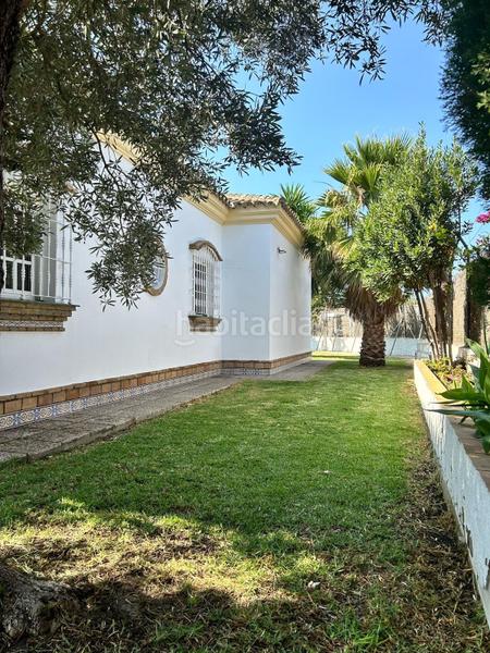 Foto 633324ad-118d-4ed8-bdeb-ef9e8dec4abb. Xalet amb calefacció aparcament piscina a Los Gallos Chiclana de la Frontera