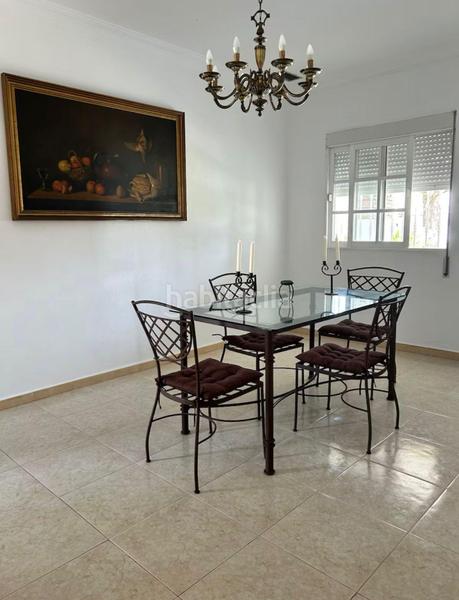 Foto 8d90a104-4eca-40a7-8e2a-0afc33a22701. Xalet amb calefacció aparcament piscina a Los Gallos Chiclana de la Frontera