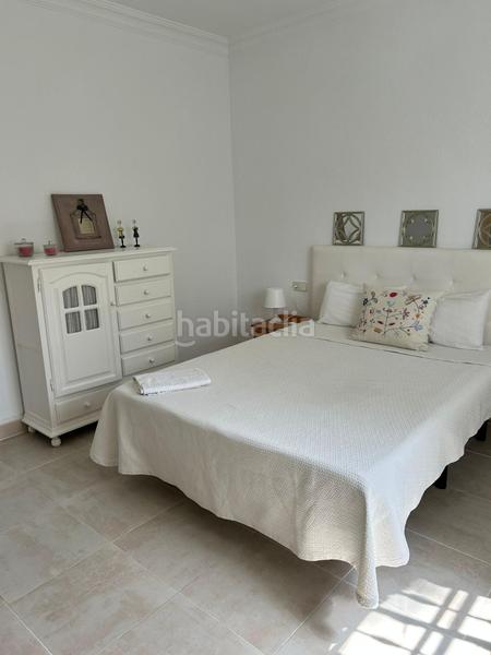 Foto d18ebde0-5d2b-4e9a-8513-1edfb7e04187. Xalet amb calefacció aparcament piscina a Los Gallos Chiclana de la Frontera