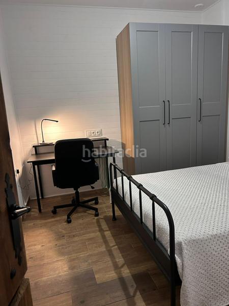 Foto 90867840-b4ff-4d2e-b6ca-3e5954904d93. Alquiler piso tu habitación de estudiante te espera junto a la catedral! en Cádiz