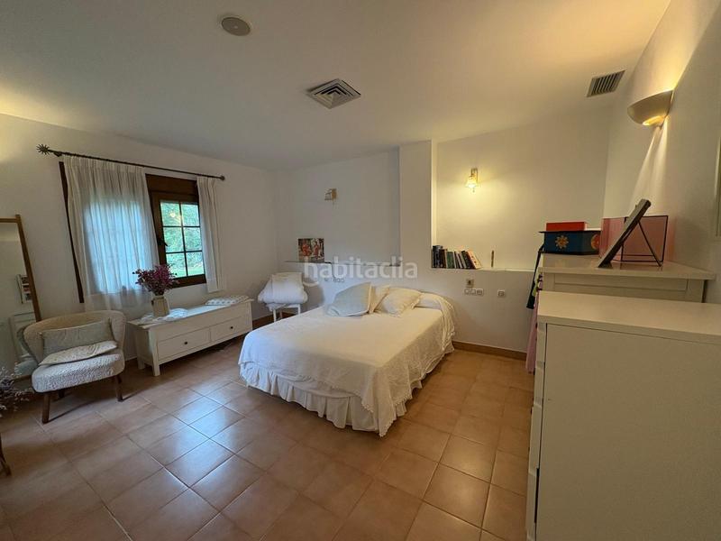 Foto 09d218c9-1405-42b1-aefd-6d51ff46dd8e. Chalet con parcheggio piscina in Las Lagunas - Campano Chiclana de la Frontera