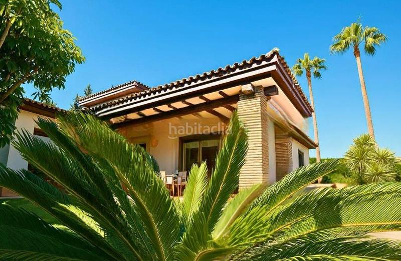 Foto 6900acfe-84d3-4d68-93d7-a154911023f2. Chalet con parcheggio piscina in Las Lagunas - Campano Chiclana de la Frontera