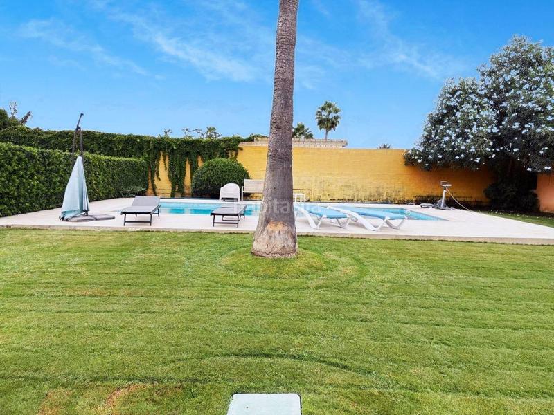 Foto ac9c0220-c589-4b6f-9c32-1b254fe8c48f. Chalet con parcheggio piscina in Las Lagunas - Campano Chiclana de la Frontera