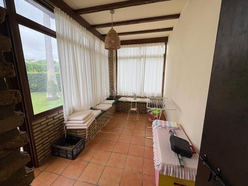 Foto fe2af477-e369-4ed1-9832-10d2d5ec125f. Chalet con parcheggio piscina in Las Lagunas - Campano Chiclana de la Frontera