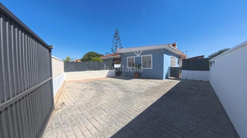 Foto b4b32fe8-53b6-4a45-b4b9-fc7f0ad6668d. Chalet avec piscine dans Carretera de Sanlúcar - Sudamérica Puerto de Santa María (El)