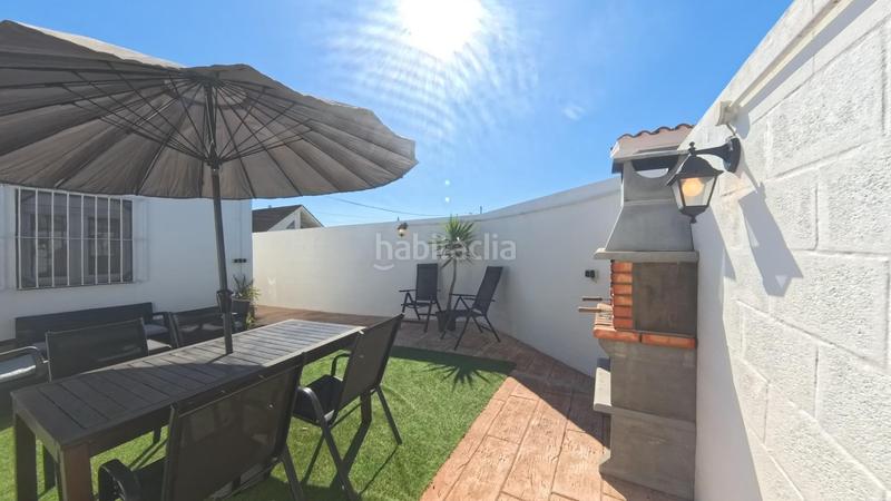 Foto fbbea8b9-f255-48f5-a8be-6dcf4f676e3f. Chalet avec piscine dans Carretera de Sanlúcar - Sudamérica Puerto de Santa María (El)