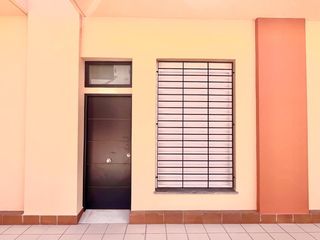 Geschäftsraum in Calle marco aurelio  10. Local en la loma del novo santi petri  uso comercial