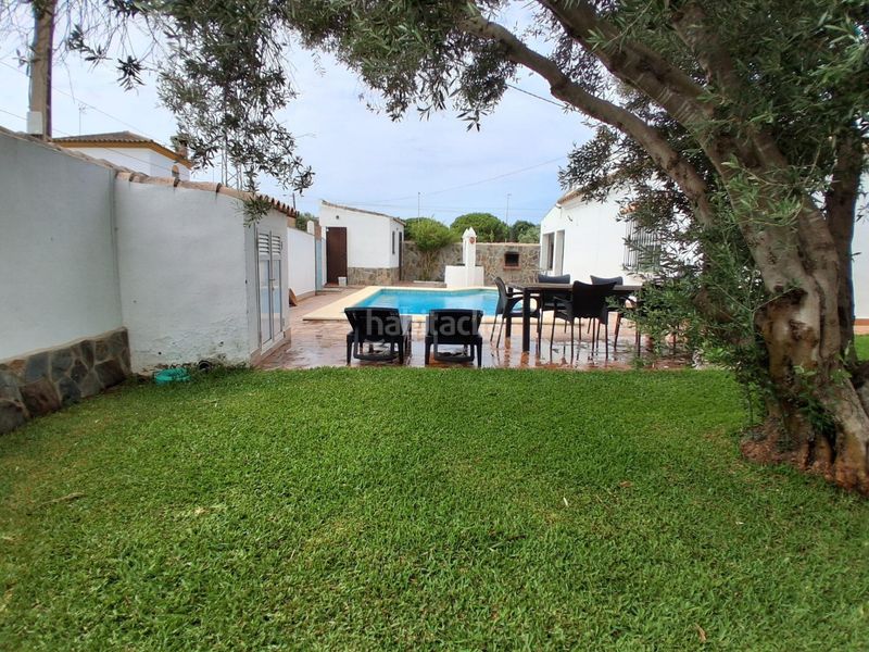 Foto be8514a1-5fb2-40ea-a718-78e6631fc32e. Xalet a Barrio Nuevo Conil de la Frontera
