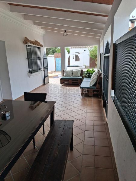 Foto e6bb28bd-b063-4799-8792-1288765ca4f4. Xalet a Barrio Nuevo Conil de la Frontera