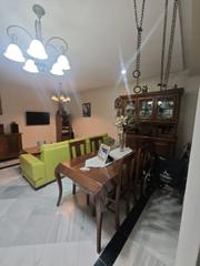 Reihenhaus  Calle albina del puente. Espectacular casa de dos plantas en pleno corazón de san fernand