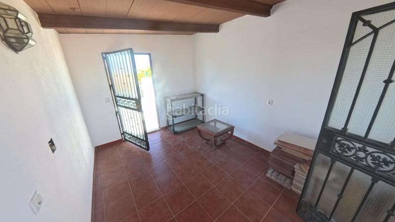 Foto 270ca6b6-9e2b-42aa-bbbf-ea1587138a5b. Semi detached house in La Banda - Campo de Fútbol Chiclana de la Frontera