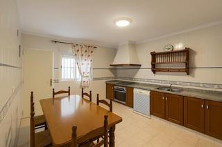 Maison jumelée  Calle de la atlántida. Novedad! vivienda en planta baja con patio, terraza y azotea pri