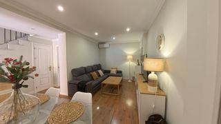 Casa adossada  Calle calle escritora mar�a zambrano. Vivienda unifamiliar de tres plantas moderna y actual