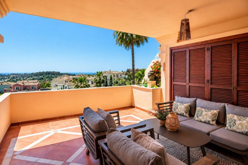 Foto 6a90a04a-7d38-47f2-aaf4-68bc4dcdaea2. Apartament amb calefacció aparcament piscina a Los Naranjos Marbella