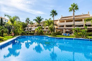 Apartment  Calle calle pléyades. Exclusivo apartamento de lujo con vistas al mar en marbella