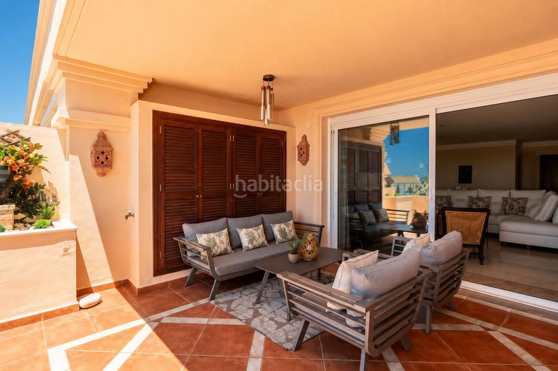 Foto f2711e9d-def2-4ccd-af0e-89da54093a25. Apartament amb calefacció aparcament piscina a Los Naranjos Marbella