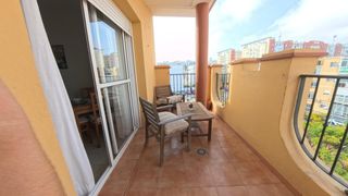 Apartament  Calle calle doctor barraquer. Apartamento con terraza, luz y privacidad en el barrio de el cri