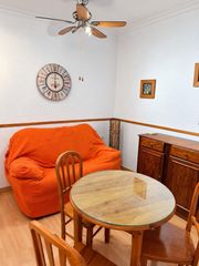 Rent Flat  Calle calle fuente. Alquiler temporada escolar cerca de la puntilla  2 dormitorios y