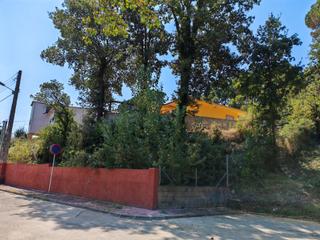 Chalet  Carrer de ramón y cajal. Casa unifamiliar con jardín