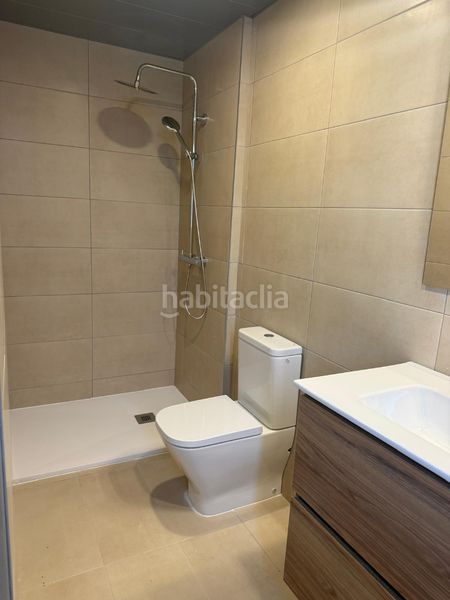 Foto d37b3f0f-0a7b-43c9-b0e0-7d0471354092. Casa adossada amb calefacció aparcament piscina a Llinars del Vallès