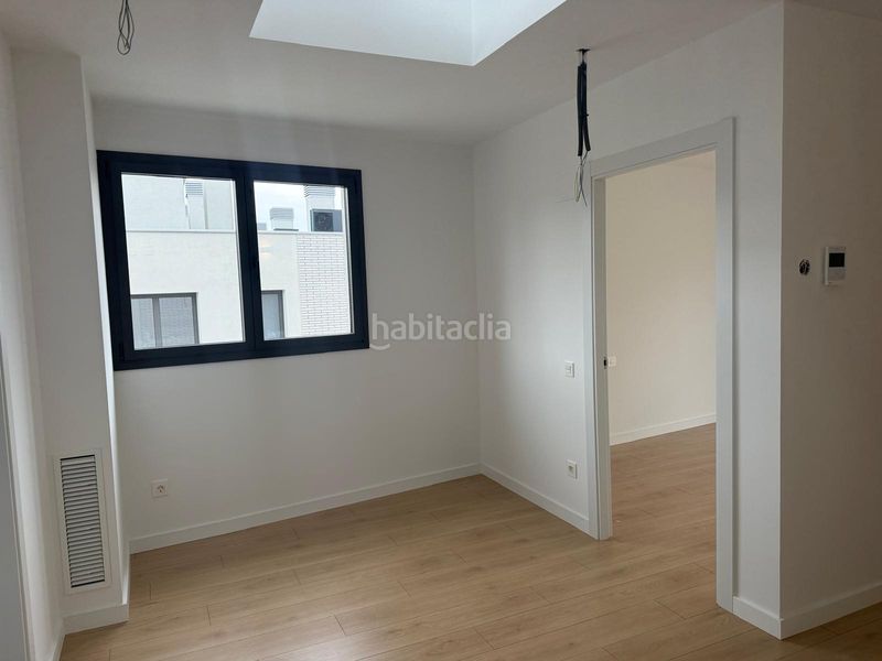 Foto de190f70-3fa8-4b13-b442-177694ce55e7. Casa adossada amb calefacció aparcament piscina a Llinars del Vallès