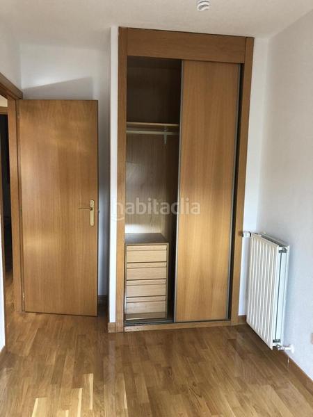 Foto 409009ee-4305-4848-b4e4-fee0473f880a. Affitto duplex con riscaldamento parcheggio piscina in Rivas - Vaciamadrid