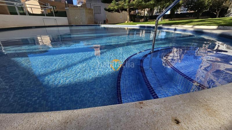 Foto da3dbb3b-2488-4fb8-bdc2-b48d3ee80147. Apartament amb piscina a Levante Alto Benidorm