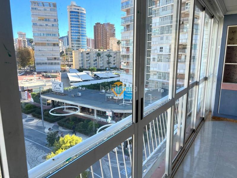 Foto 4f7262d0-b8da-4986-a281-ee06cec7d8ca. Piso  en 2 linea de Playa Levante con vistas a la plaza triaungular!!! en Benidorm