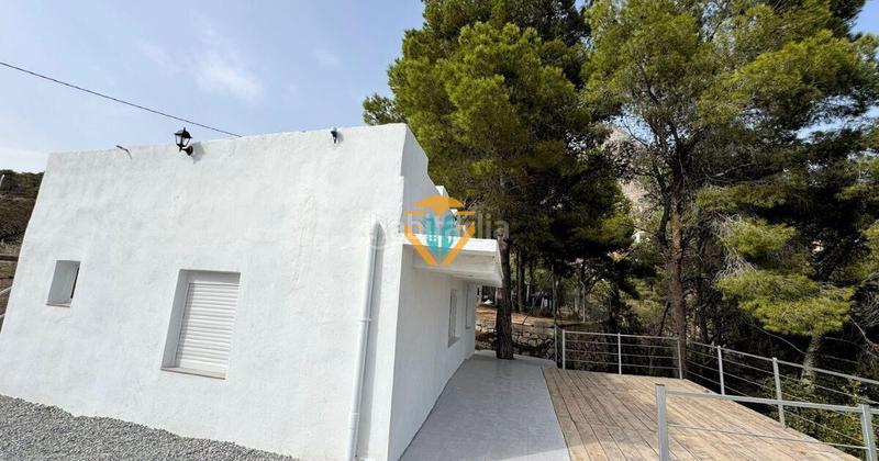 Foto 02796427-5197-4e04-8dc6-47c44cd89fd2. Casa  nueva con parcela !!! en Finestrat pueblo Finestrat