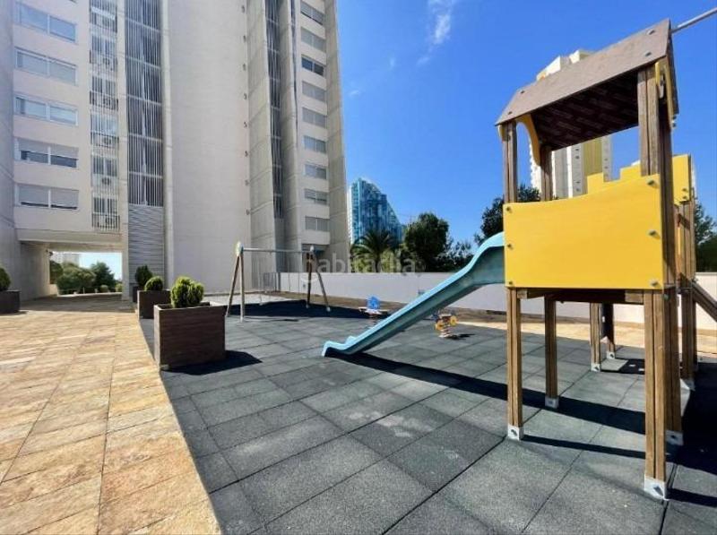 Foto 53f29cc4-79a6-44bb-bb1a-c5609d716f91. Apartament amb aparcament a Via Parque Benidorm