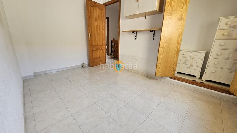 Foto 5dd3e5f2-b5ed-4821-9c5e-7c13ed2a4356. Casa adosada amplio adosado en urbanización, ideal para familias en Polop