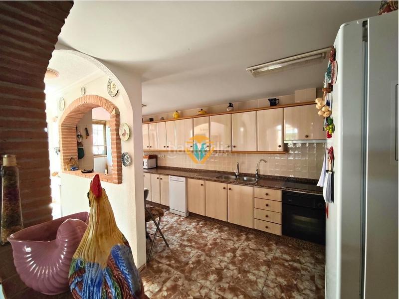 Foto 189d2a6e-4307-4970-b39f-697f2c57a1bc. Casa adosada encantador adosado en la nucía tu hogar ideal te espera! en Benidorm