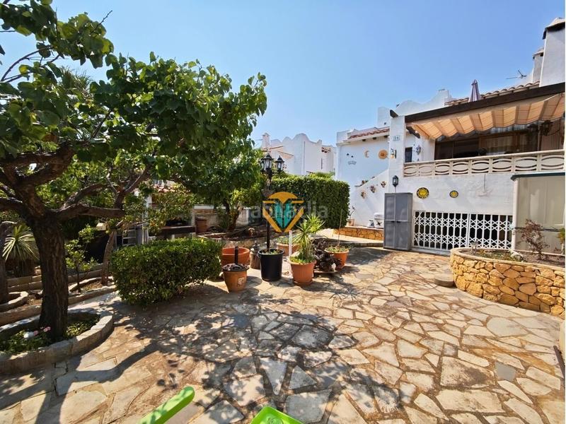 Foto 2a6486c9-84fc-463c-97fd-cfdfb5c14dd3. Casa adosada encantador adosado en la nucía tu hogar ideal te espera! en Benidorm