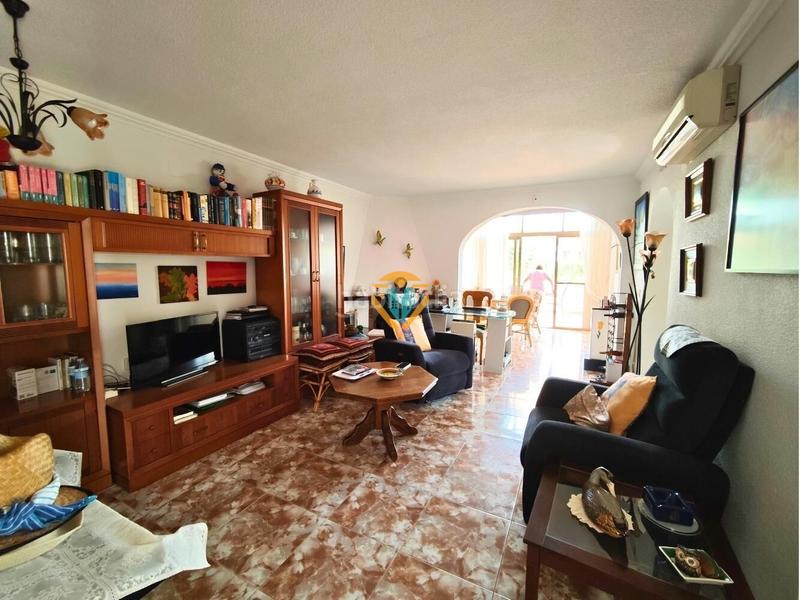 Foto 2f6251b6-c75d-4b34-8895-4b9bfc9eb0af. Casa adosada encantador adosado en la nucía tu hogar ideal te espera! en Benidorm