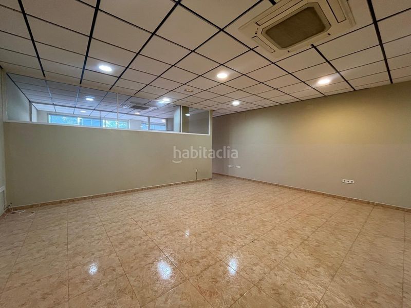 Foto 33ee95f8-5333-4778-aeb6-45f1bdaddbfd. Local comercial a Colonia Madrid Benidorm