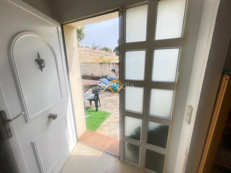 Foto 6fbcc115-73cb-411d-bc81-0681f37dda44. Doppelhaus mit parking pool in San Rafael - Nucia Park Nucia (la)