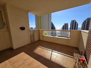 Piccolo appartamento in Via Parque. Precioso apartamento con vistas al mar y dos plazas de garaje en