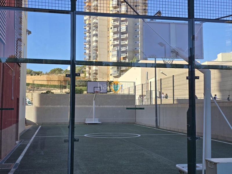 Foto 632ae3aa-d08b-40ec-80cd-17e43864f3f4. Apartament amb calefacció aparcament piscina a Via Parque Benidorm