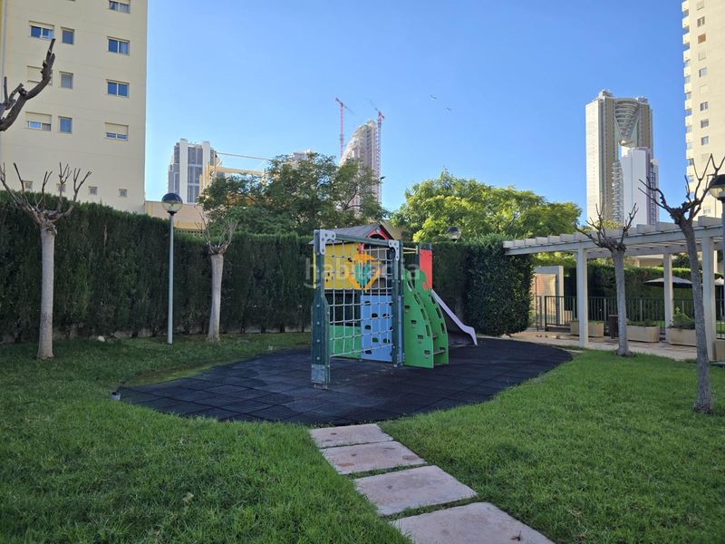 Foto c0821eb2-b6a3-4999-987b-a992ad4a001b. Apartament amb calefacció aparcament piscina a Via Parque Benidorm