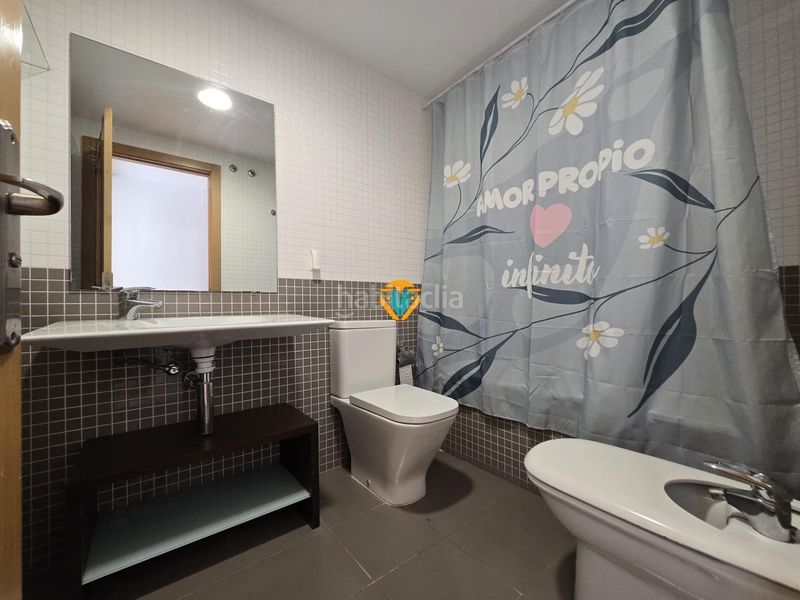 Foto c5fcdb87-0722-48b7-84f2-3f06356cfd0a. Apartament amb calefacció aparcament piscina a Via Parque Benidorm