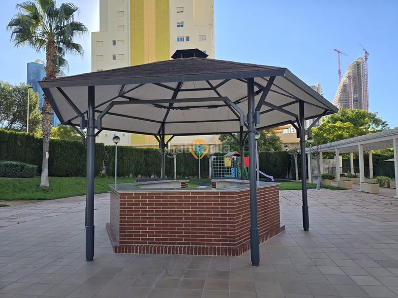 Foto de52327c-1b58-4685-9f5c-34d8574249ce. Apartament amb calefacció aparcament piscina a Via Parque Benidorm