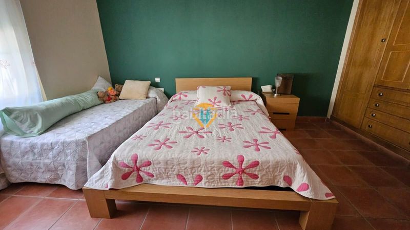 Foto 3c8e76a1-11ac-4d15-aeee-b0852522e1da. Xalet amb calefacció aparcament a Finestrat pueblo Finestrat