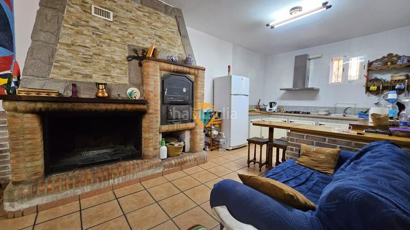 Foto cc269f5d-1fce-4ade-b6f6-e14e64e9a3b0. Xalet amb calefacció aparcament a Finestrat pueblo Finestrat