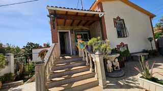 Xalet a Barranco Hondo. Espectacular chalet independiente con apartamento en la nucía!
